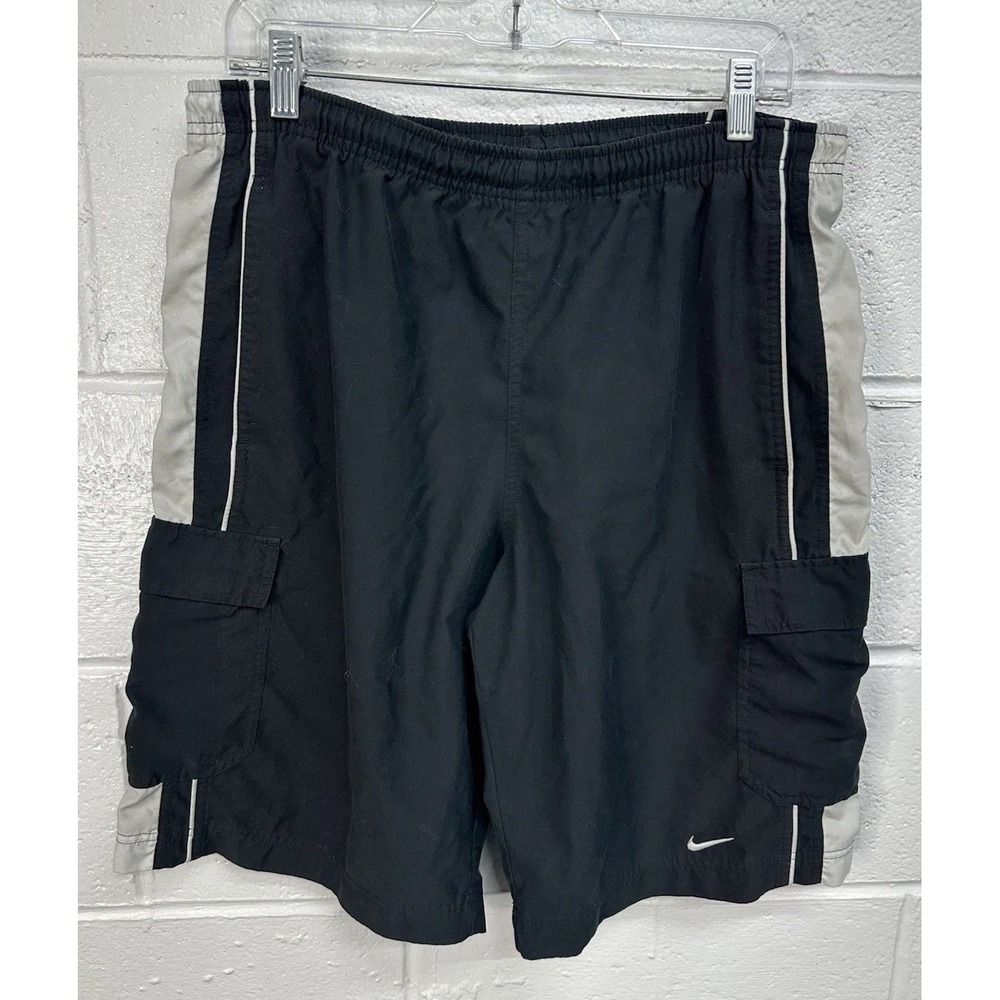 Nike Athletic Cargo Shorts Black Relaxed / Mens Medium